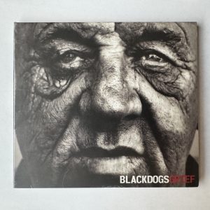 Black Dogs (3)